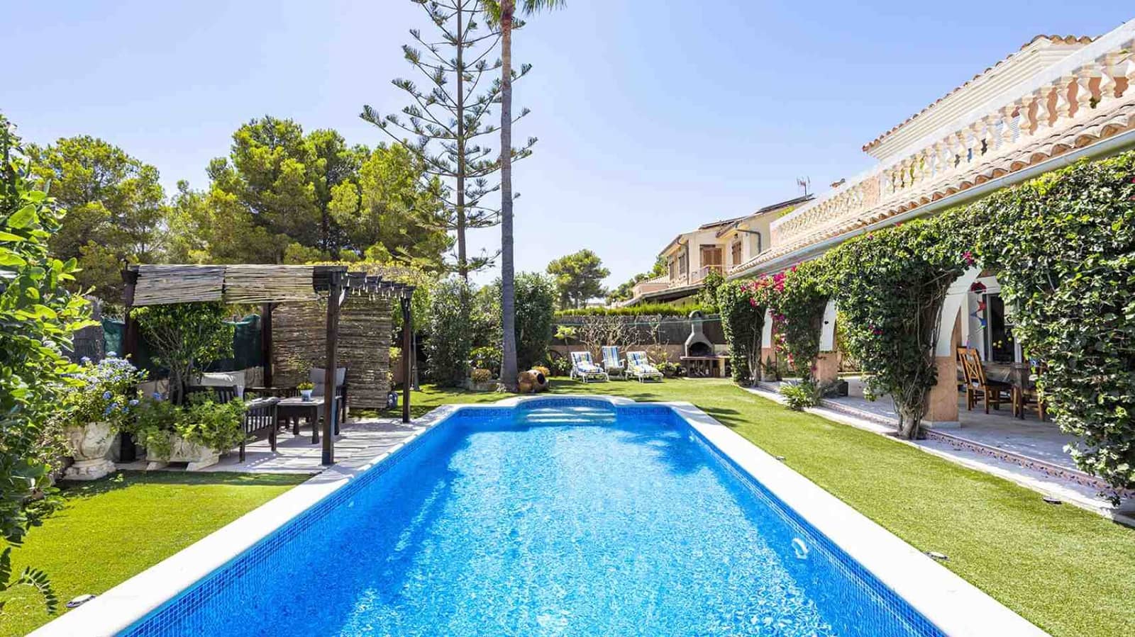 4 soveværelse Villa til salg i El Toro / Port Adriano med swimmingpool - € 1.650.000 (Ref: 5216657)