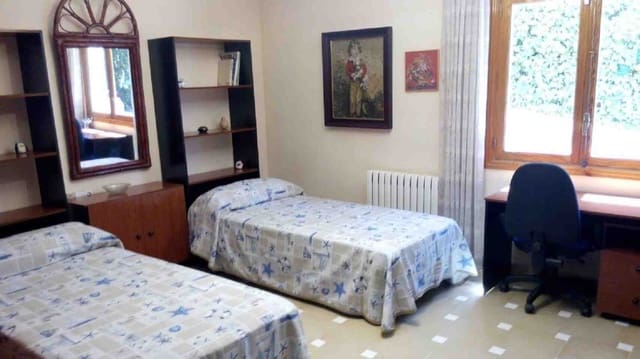 5 soverom Villa til salgs i Santa Ponsa, Calvià med svømmebasseng garasje - € 2 150 000 (Ref: 5630030)