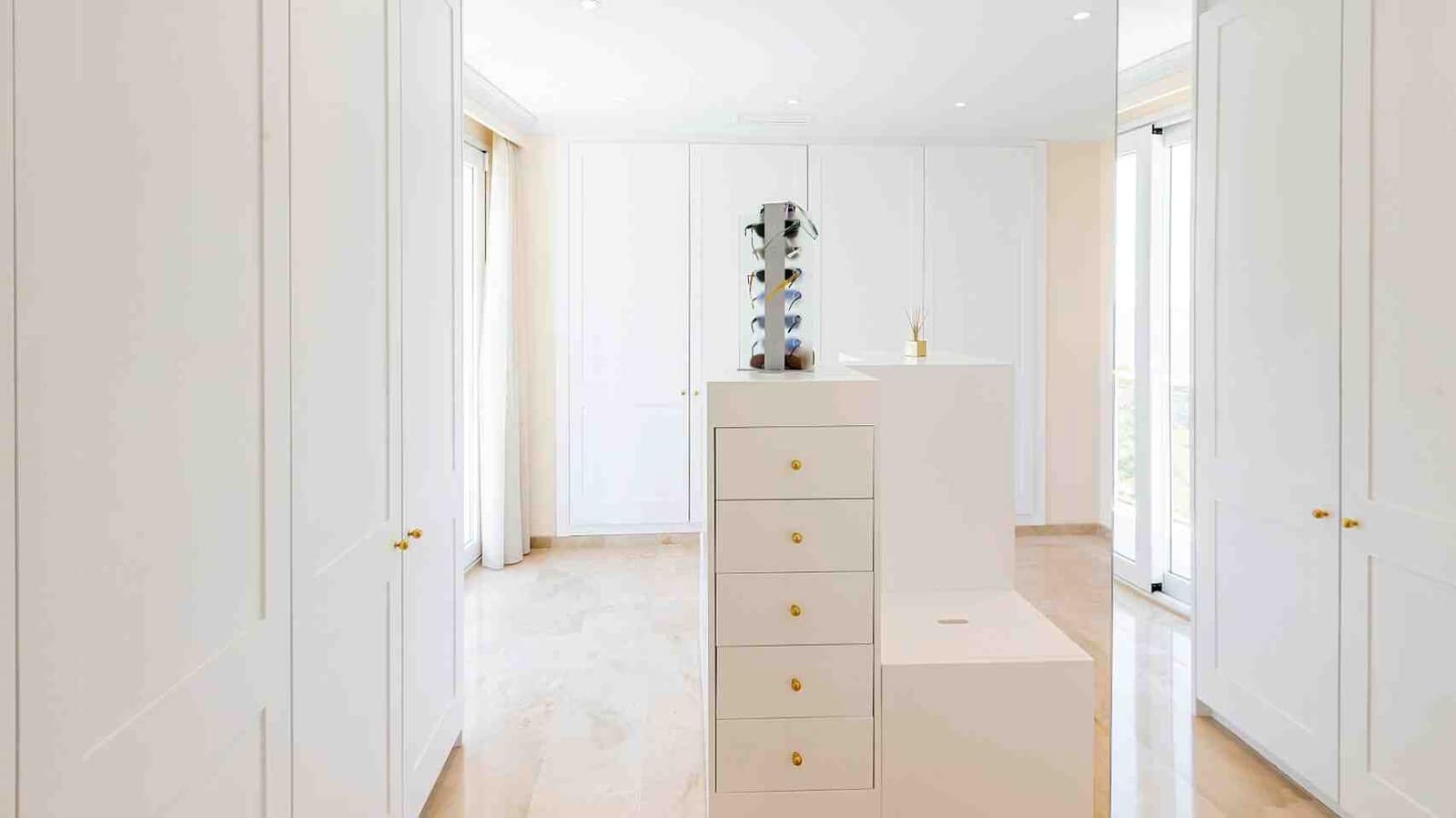 5 soveværelse Villa til salg i Torrenova - € 8.200.000 (Ref: 6213060)