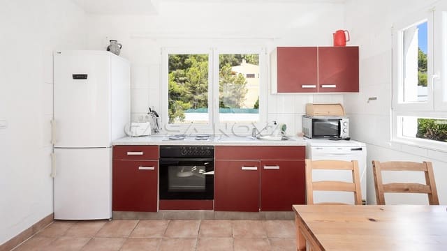5 Zimmer Villa zu verkaufen in Costa de la Calma, Calvià mit Pool Garage - 1.400.000 € (Ref: 6337912)