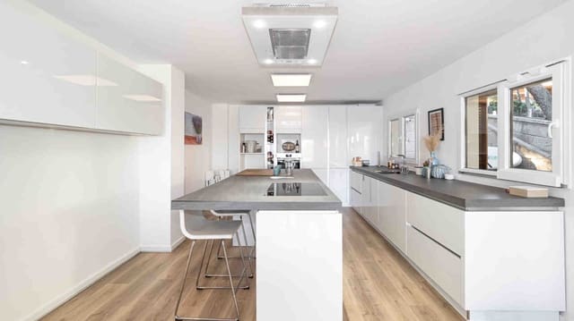 2 soveværelse Lejlighed til salg i Cala Vinyes / Cala Vinyas / Cala Viñas, Calvià - € 990.000 (Ref: 6709155)