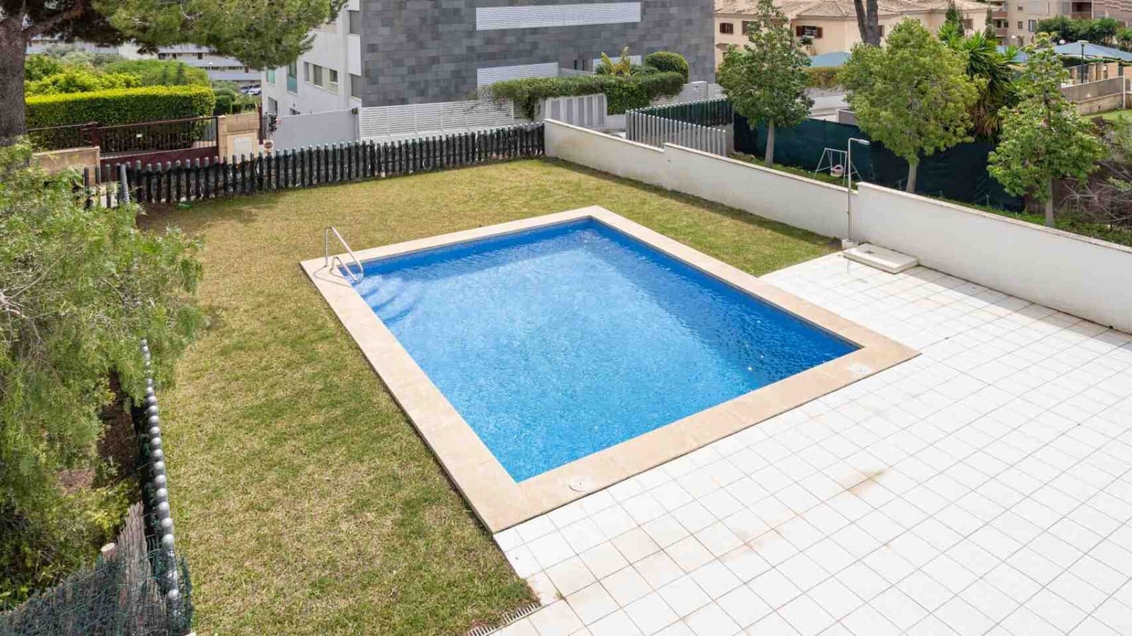 4 sypialnia Apartament na sprzedaż w Portals Nous z basenem - 1 200 000 € (Ref: 6802896)