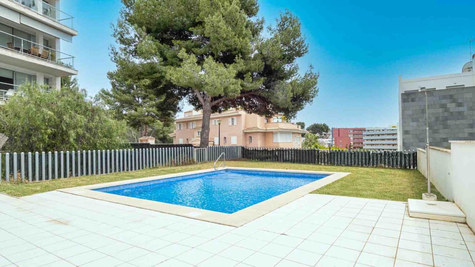 4 sypialnia Apartament na sprzedaż w Portals Nous z basenem - 1 200 000 € (Ref: 6802896)