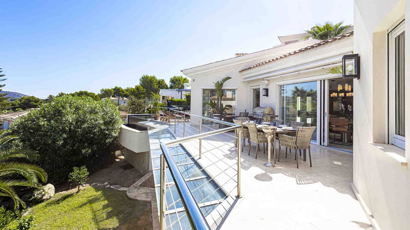4 bedroom Villa for sale in Santa Ponsa with pool - € 3,950,000 (Ref: 7102771)
