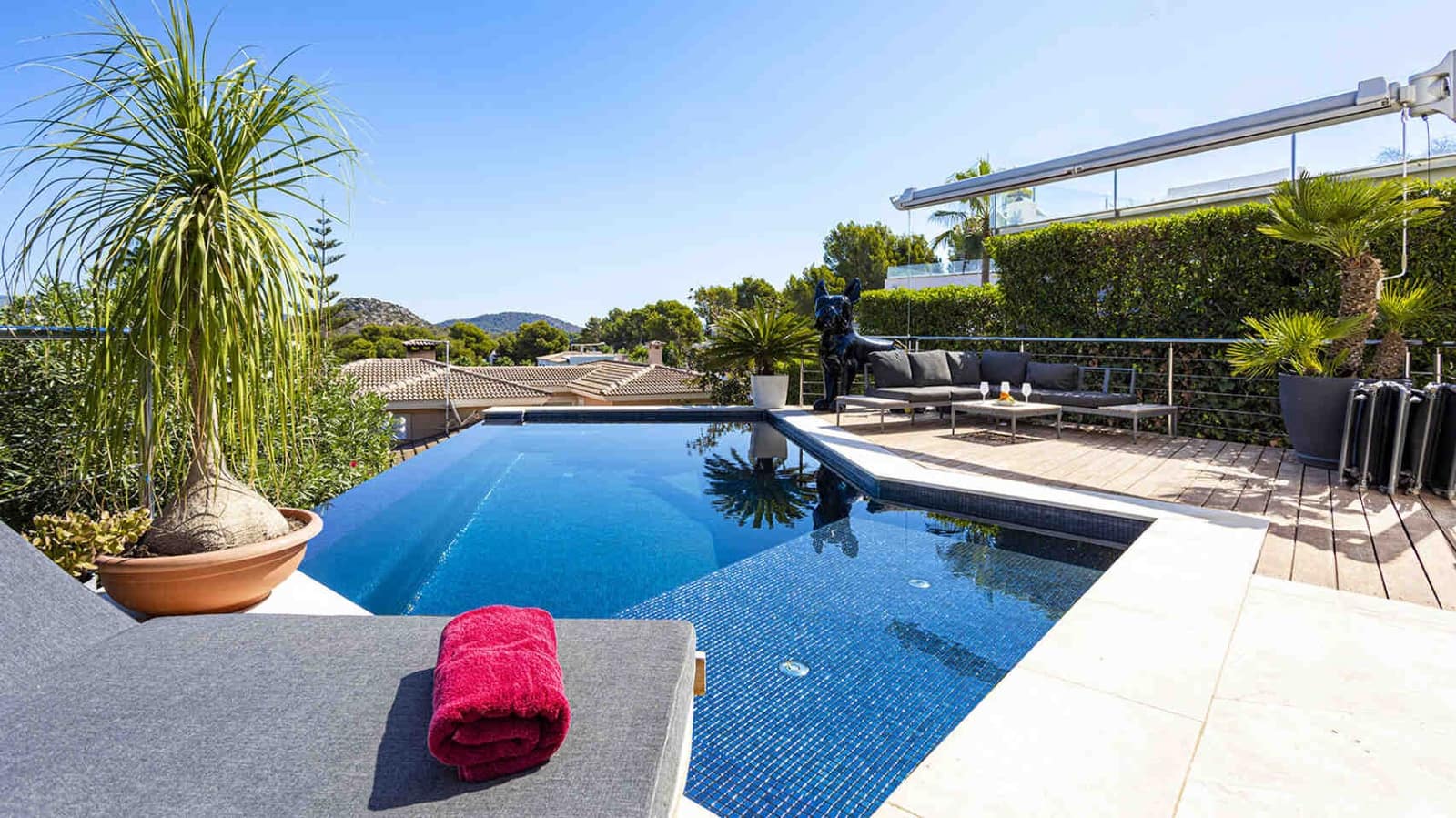 4 bedroom Villa for sale in Santa Ponsa with pool - € 3,950,000 (Ref: 7102771)
