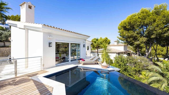 4 soveværelse Villa til salg i Santa Ponsa, Calvià med swimmingpool - € 3.950.000 (Ref: 7102771)