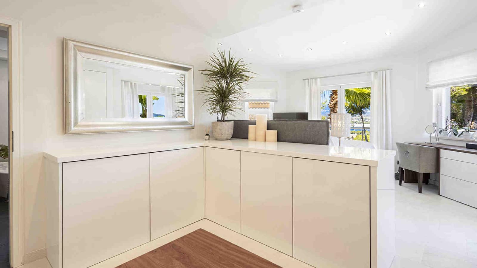 4 bedroom Villa for sale in Santa Ponsa with pool - € 3,950,000 (Ref: 7102771)