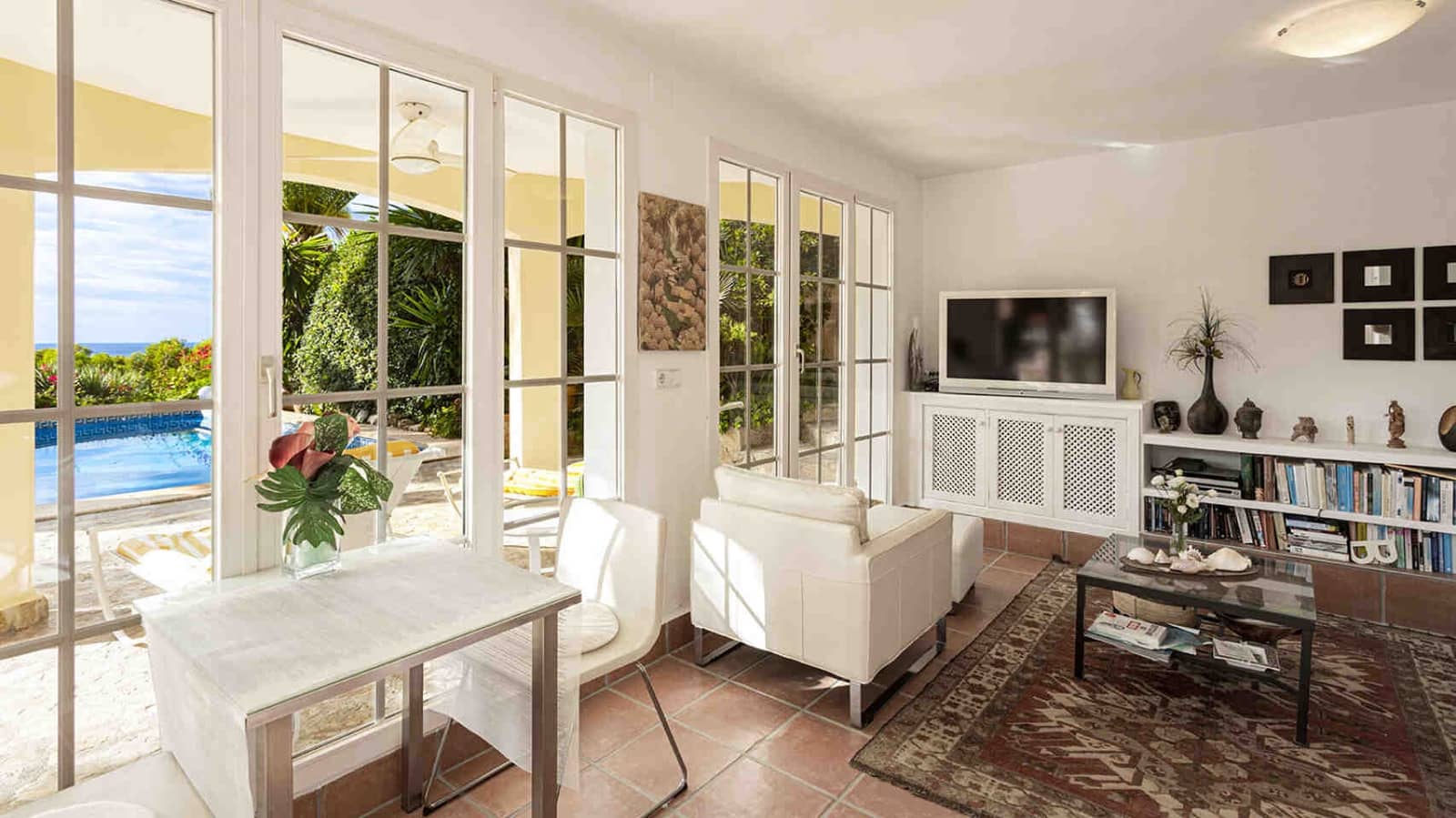 4 bedroom Villa for sale in Costa de la Calma with pool - € 1,980,000 (Ref: 7251953)