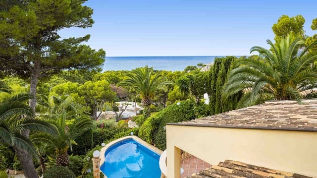 4 soveværelse Villa til salg i Costa de la Calma, Calvià med swimmingpool - € 1.980.000 (Ref: 7251953)