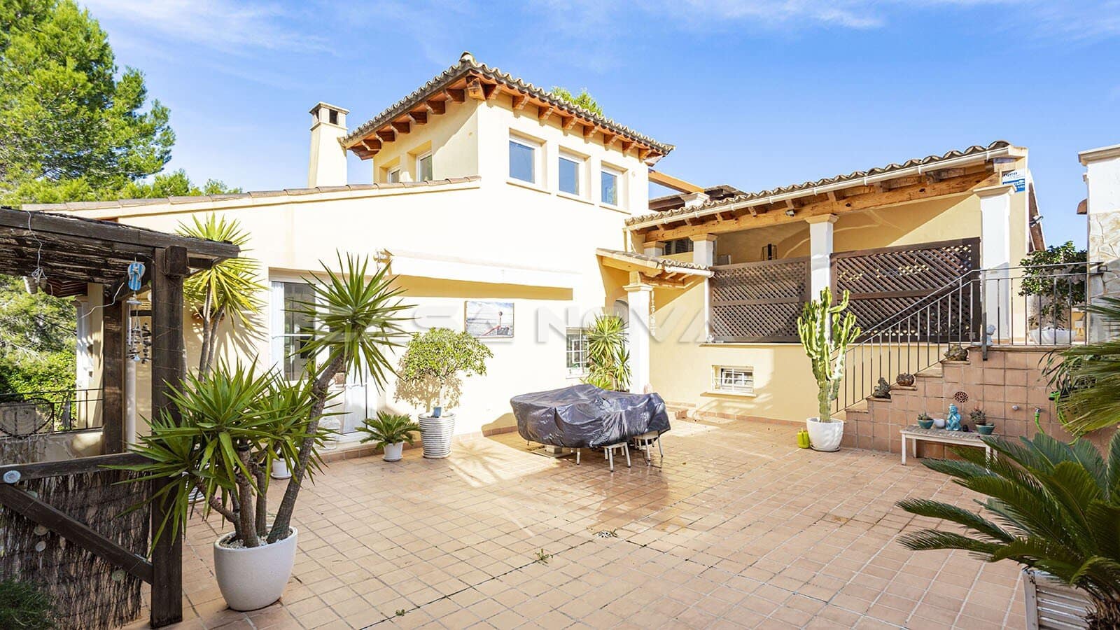 3 bedroom Villa for sale in Es Camp De Mar / El Camp De Mar with pool - € 1,050,000 (Ref: 7299388)