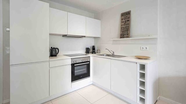 3 sypialnia Apartament na sprzedaż w Puerto Portals, Calvià z basenem - 749 000 € (Ref: 7302986)