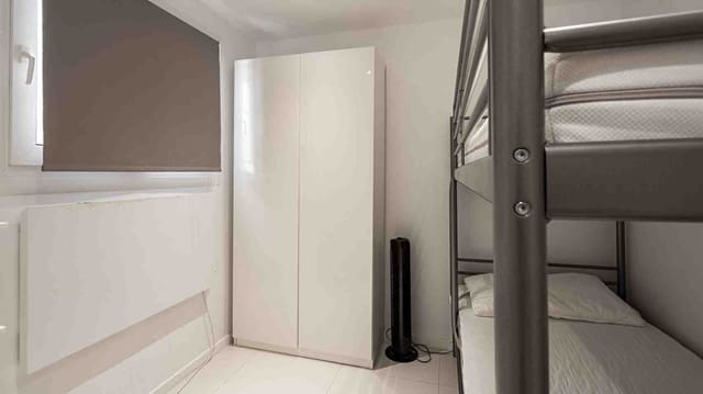 3 sypialnia Apartament na sprzedaż w Puerto Portals, Calvià z basenem - 749 000 € (Ref: 7302986)