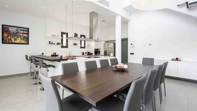 4 sypialnia Willa na sprzedaż w Costa de la Calma, Calvià z basenem - 2 230 000 € (Ref: 7413323)