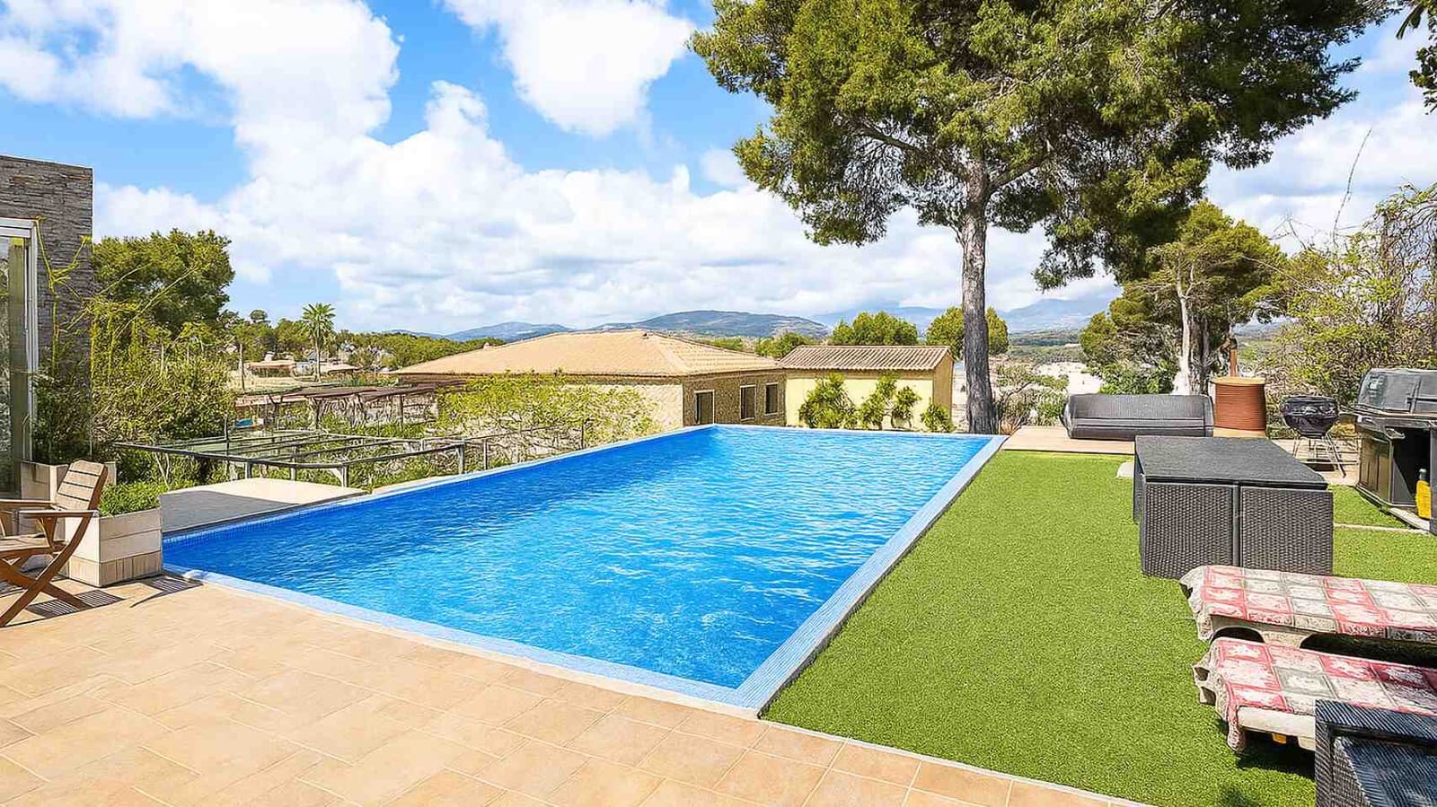 5 soveværelse Villa til salg i El Toro / Port Adriano med swimmingpool garage - € 1.400.000 (Ref: 7496847)