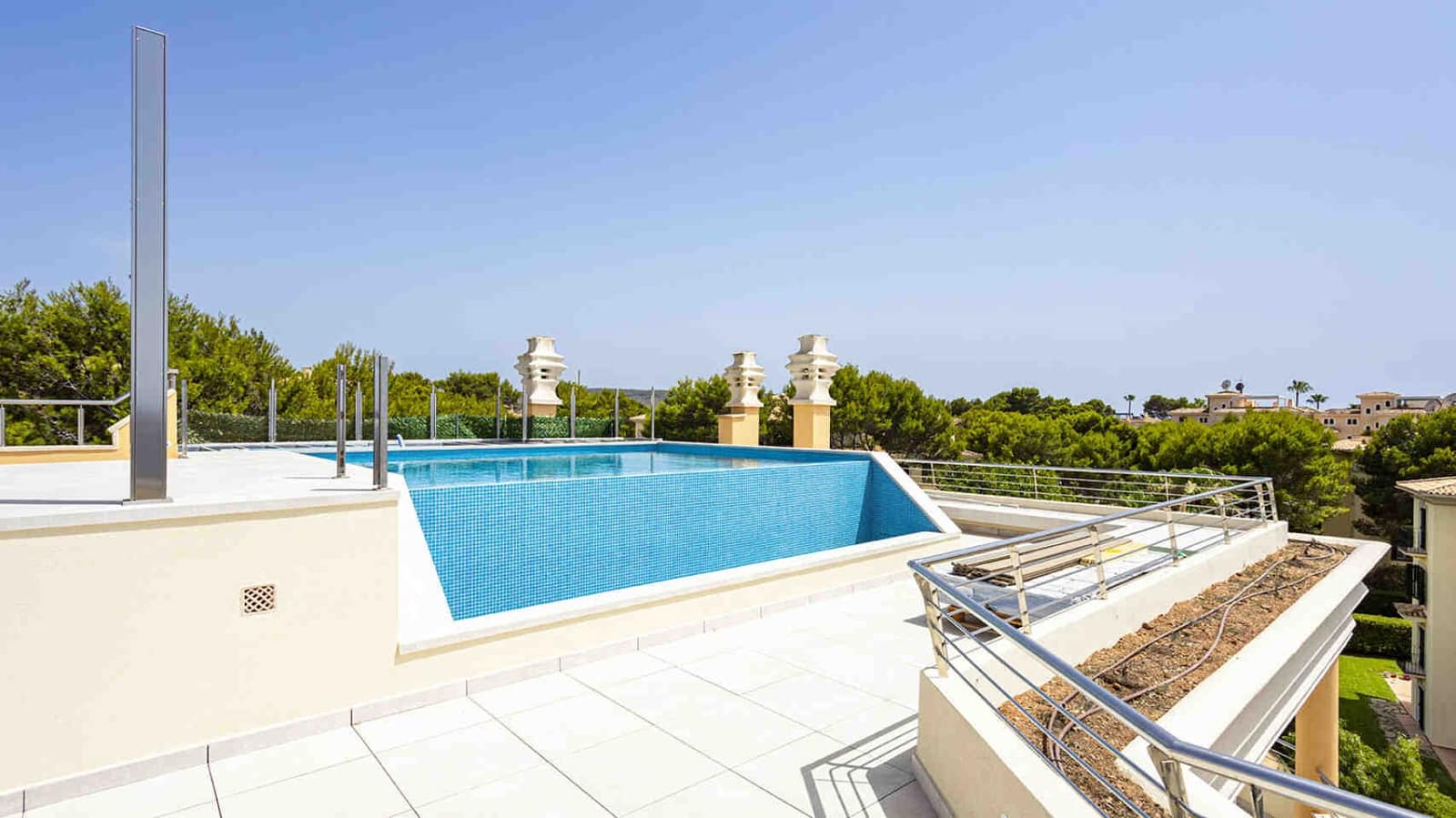 3 slaapkamer Appartement te koop in Santa Ponsa met zwembad - € 3.300.000 (Ref: 7525894)