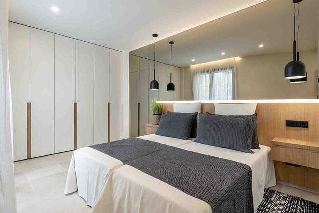 4 sypialnia Apartament na sprzedaż w Santa Ponsa, Calvià z basenem - 1 678 550 € (Ref: 7565873)