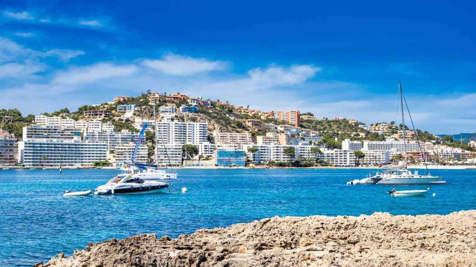 4 sypialnia Apartament na sprzedaż w Santa Ponsa z basenem - 1 678 550 € (Ref: 7565873)