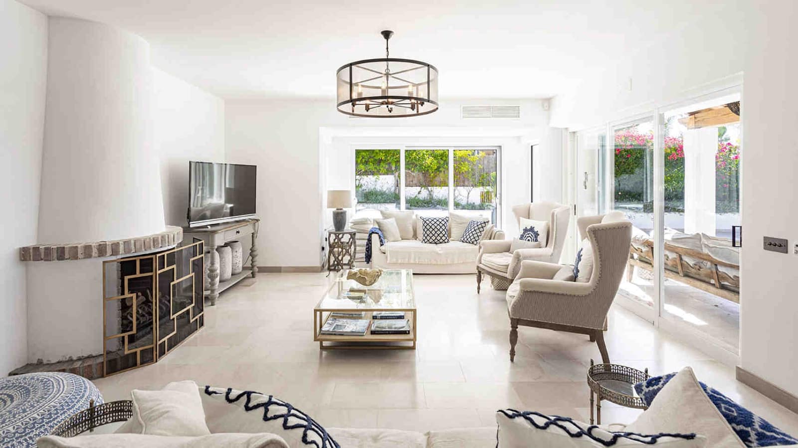 5 bedroom Villa for sale in Santa Ponsa with pool garage - € 3,450,000 (Ref: 7684153)