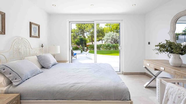 5 soverom Villa til salgs i Santa Ponsa, Calvià med svømmebasseng garasje - € 3 450 000 (Ref: 7684153)