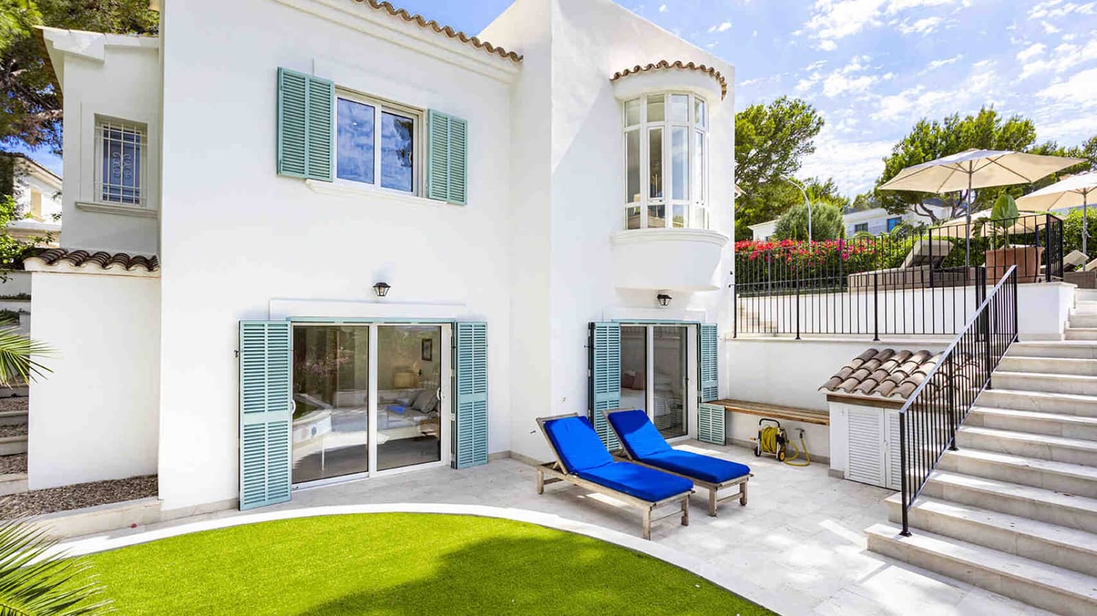 5 bedroom Villa for sale in Santa Ponsa with pool garage - € 3,450,000 (Ref: 7684153)