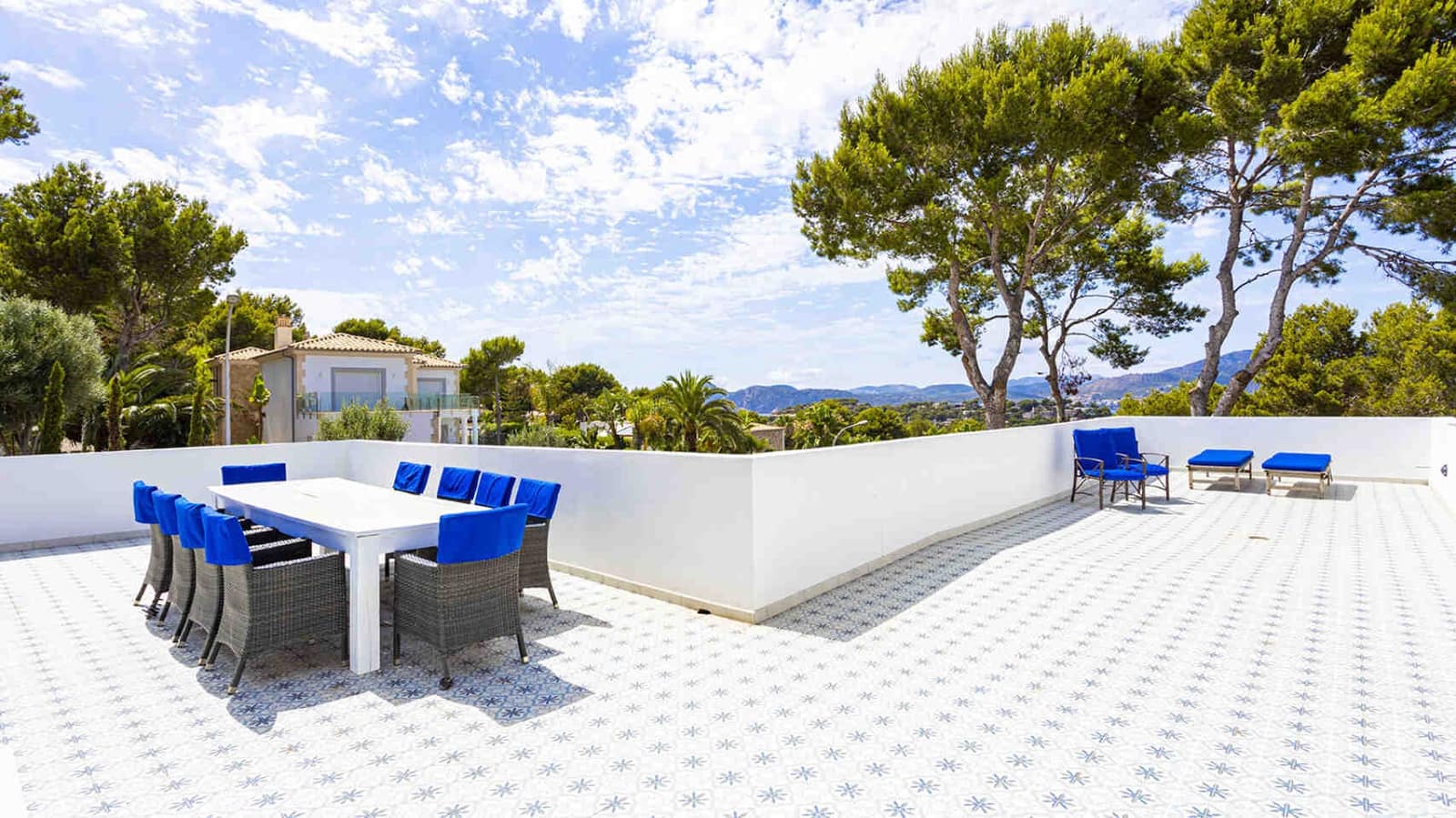 5 bedroom Villa for sale in Santa Ponsa with pool garage - € 3,450,000 (Ref: 7684153)
