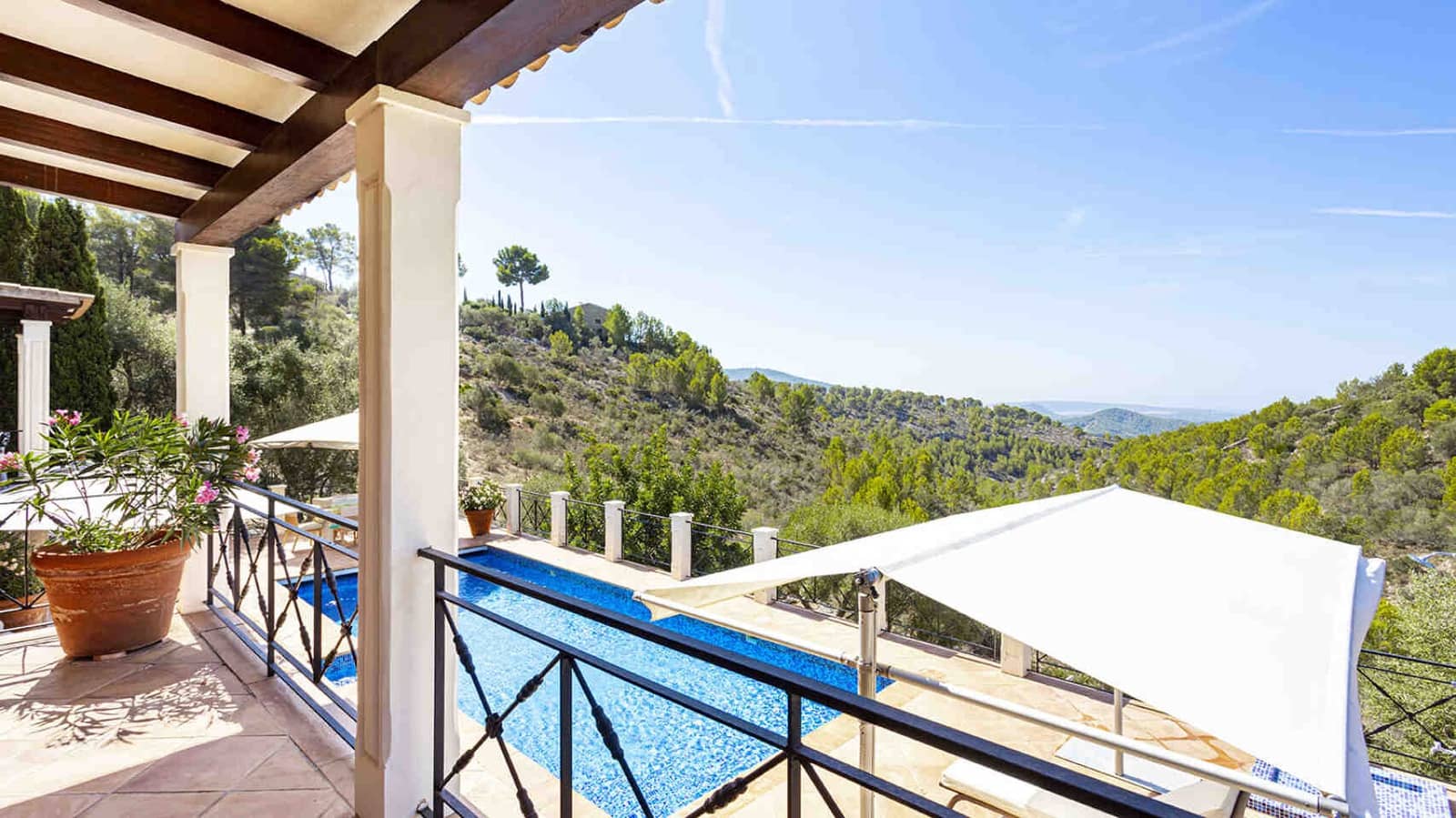 3 soverom Villa til salgs i Calvia med svømmebasseng garasje - € 2 250 000 (Ref: 7750603)