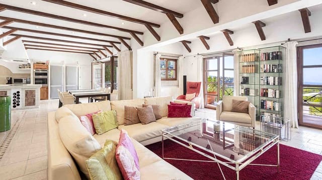 3 soverom Villa til salgs i Calvià Pueblo, Calvià med svømmebasseng garasje - € 2 250 000 (Ref: 7750603)