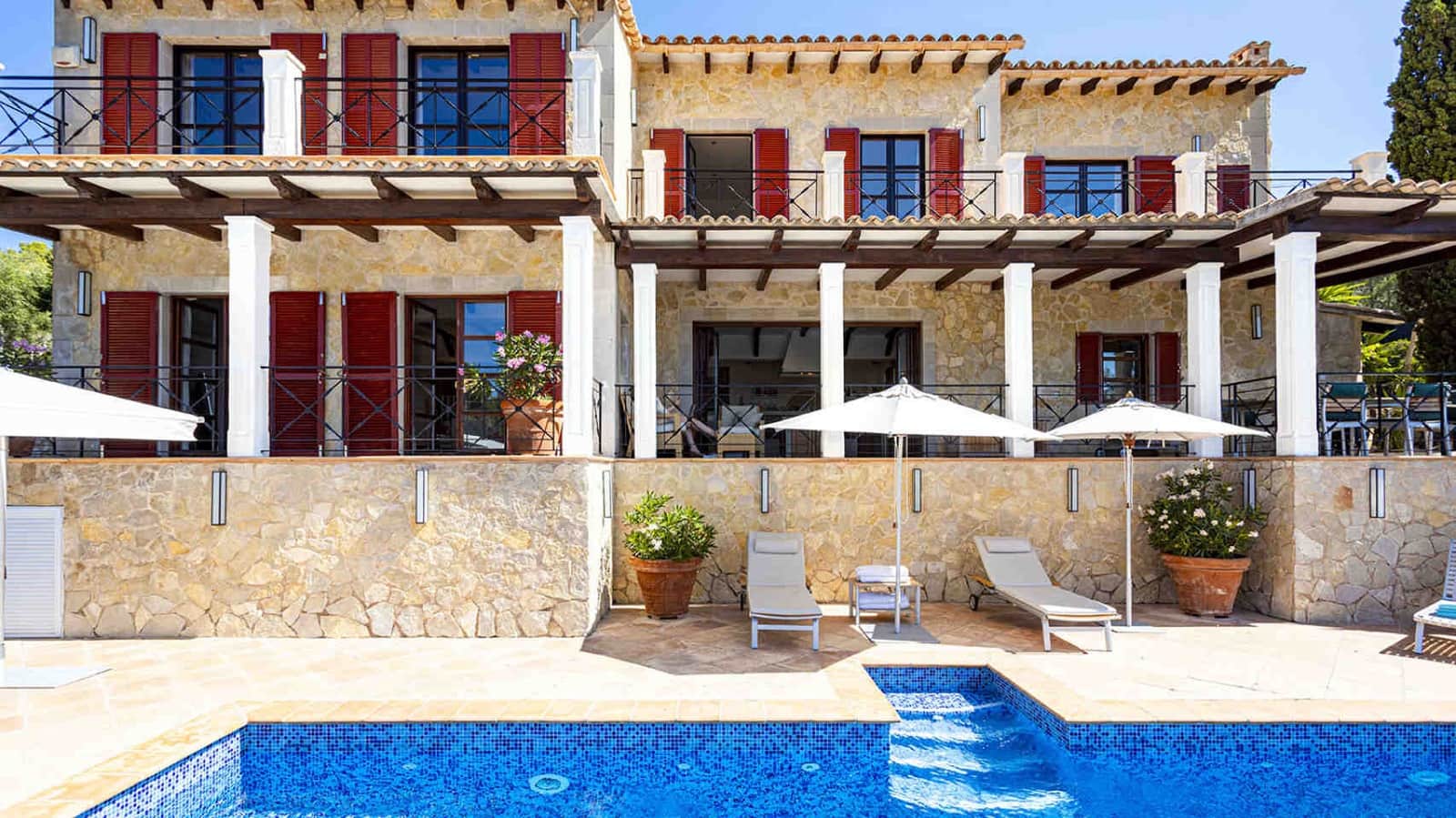 3 soverom Villa til salgs i Calvia med svømmebasseng garasje - € 2 250 000 (Ref: 7750603)