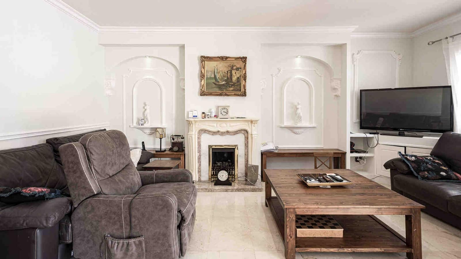 4 makuuhuone Huvila myytävänä paikassa Palmanova mukana uima-altaan 
autotalli - 850 000 € (Ref: 7771582)