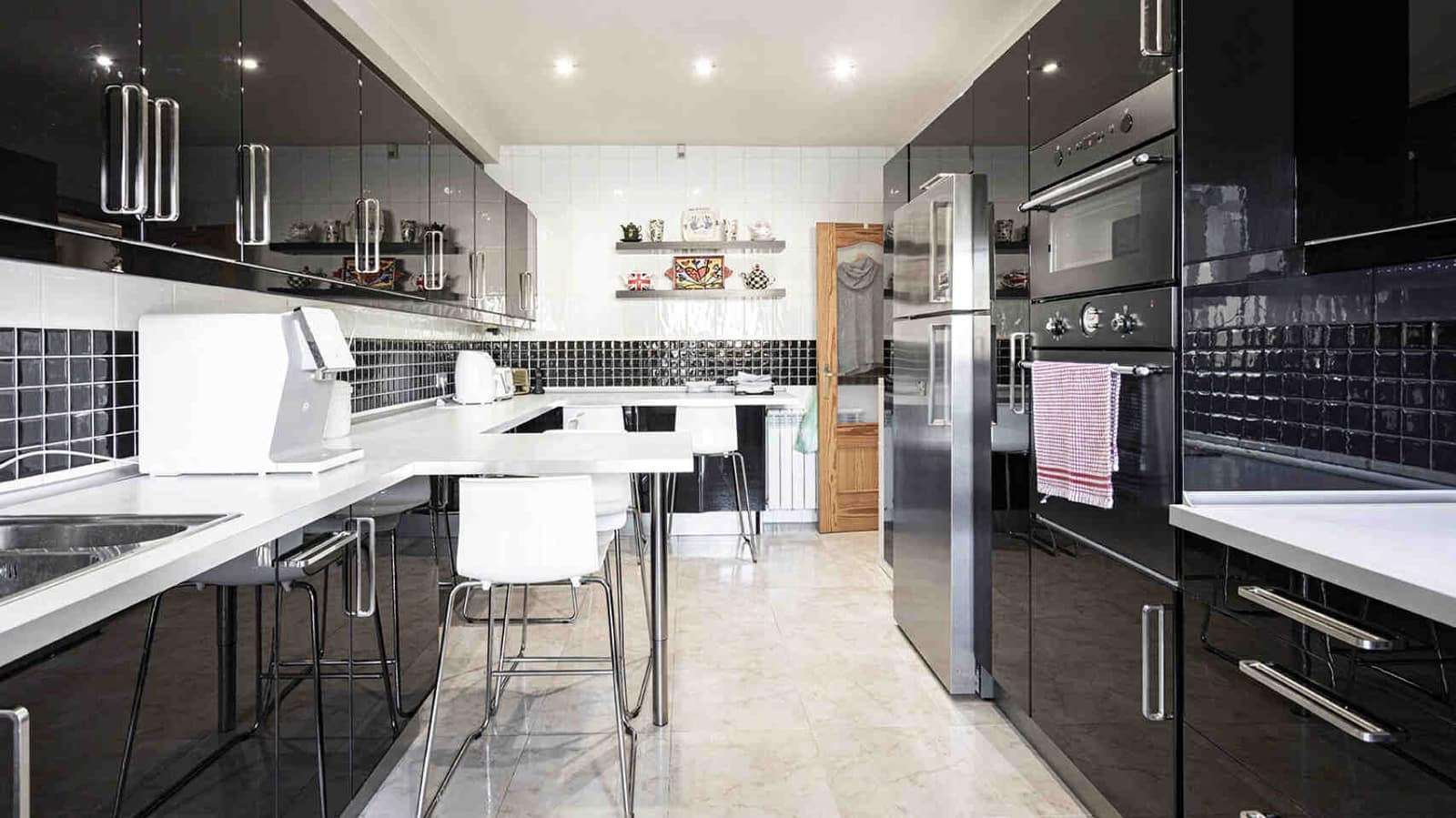 4 makuuhuone Huvila myytävänä paikassa Palmanova mukana uima-altaan 
autotalli - 850 000 € (Ref: 7771582)