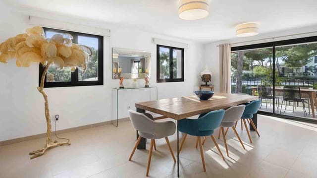 4 soveværelse Lejlighed til salg i Es Camp De Mar / El Camp De Mar, Andratx med swimmingpool garage - € 2.200.000 (Ref: 8085010)