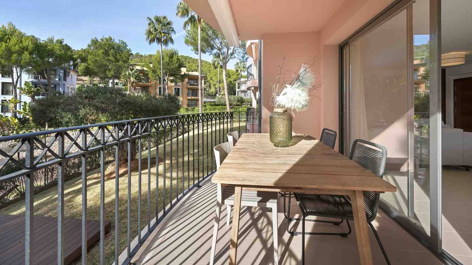 4 soveværelse Lejlighed til salg i Es Camp De Mar / El Camp De Mar med swimmingpool garage - € 2.200.000 (Ref: 8085010)