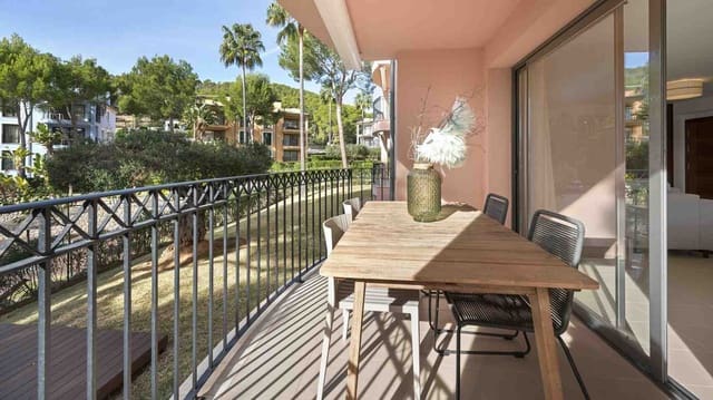 4 soveværelse Lejlighed til salg i Es Camp De Mar / El Camp De Mar, Andratx med swimmingpool garage - € 2.200.000 (Ref: 8085010)