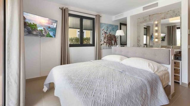 4 soveværelse Lejlighed til salg i Es Camp De Mar / El Camp De Mar, Andratx med swimmingpool garage - € 2.200.000 (Ref: 8085010)