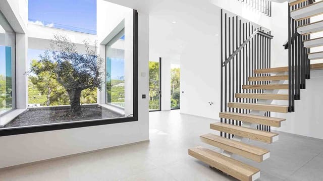 4 Zimmer Villa zu verkaufen in Santa Ponsa, Calvià mit Pool - 3.000.000 € (Ref: 8123878)