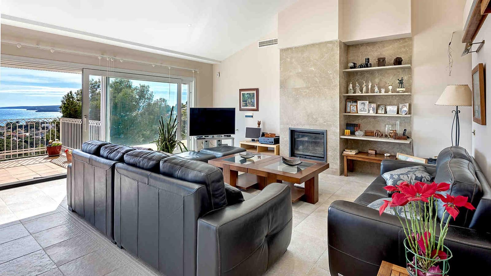 5 soveværelse Villa til salg i Bendinat med swimmingpool - € 7.955.000 (Ref: 8199244)