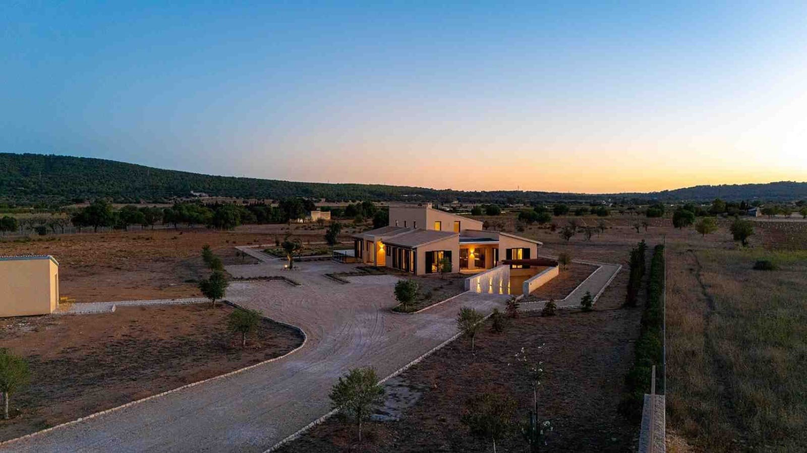 4 soverom Finca/Herregård til salgs i Santa Maria del Cami med svømmebasseng - € 4 250 000 (Ref: 8250036)