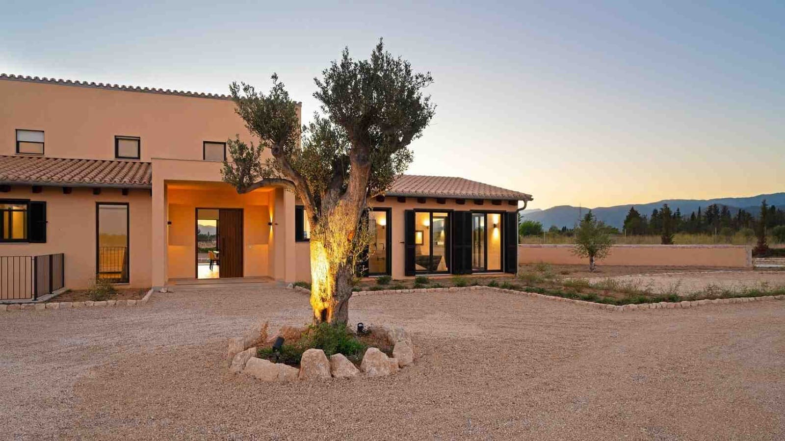 4 soverom Finca/Herregård til salgs i Santa Maria del Cami med svømmebasseng - € 4 250 000 (Ref: 8250036)