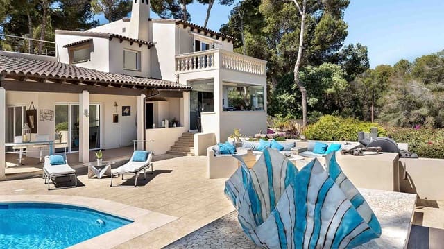 4 soveværelse Villa til salg i Sol de Mallorca, Calvià med swimmingpool - € 2.350.000 (Ref: 8262917)