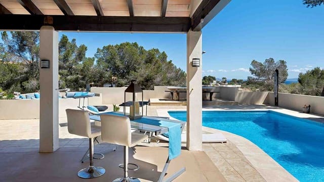 4 soveværelse Villa til salg i Sol de Mallorca, Calvià med swimmingpool - € 2.350.000 (Ref: 8262917)