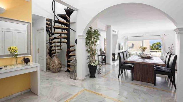 3 soverom Penthouse til salgs i Santa Ponsa, Calvià med svømmebasseng - € 1 280 000 (Ref: 8299353)