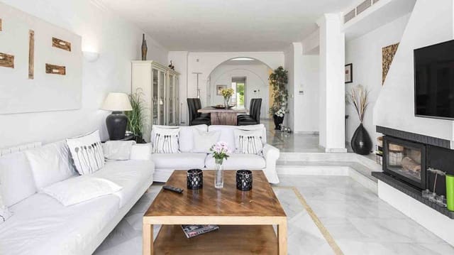 3 soverom Penthouse til salgs i Santa Ponsa, Calvià med svømmebasseng - € 1 280 000 (Ref: 8299353)