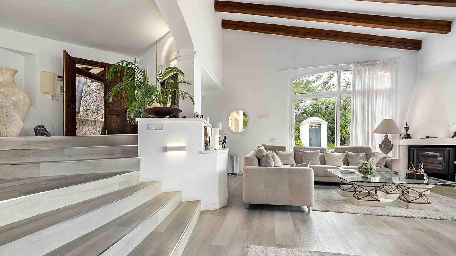 5 soveværelse Villa til salg i Bendinat med swimmingpool - € 3.800.000 (Ref: 8326527)