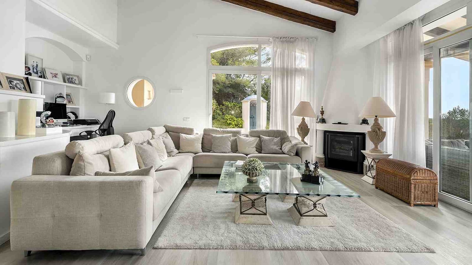 5 soveværelse Villa til salg i Bendinat med swimmingpool - € 3.800.000 (Ref: 8326527)