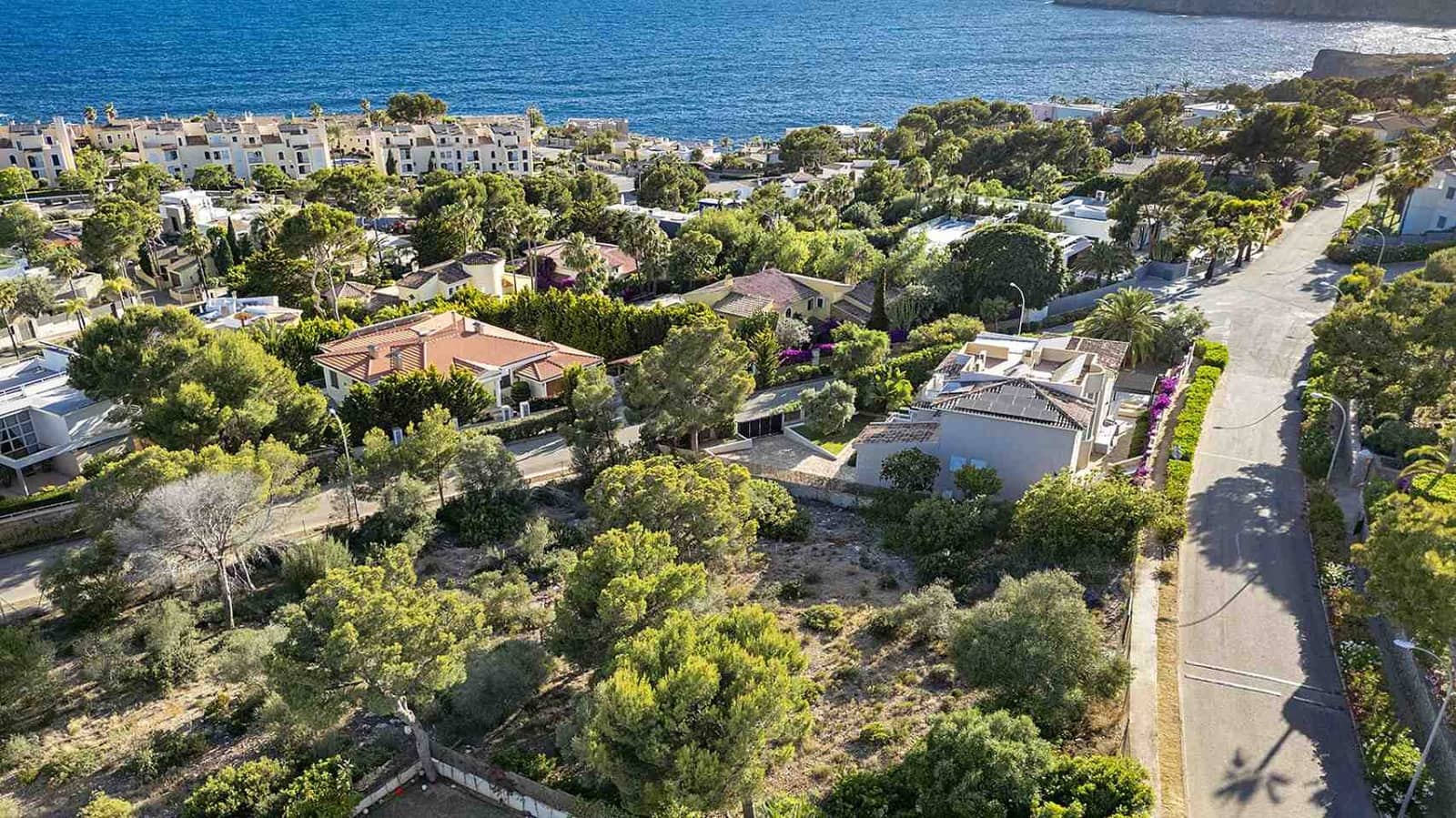 Grunde uden byggetilladelser til salg i Santa Ponsa - € 1.990.000 (Ref: 8332663)