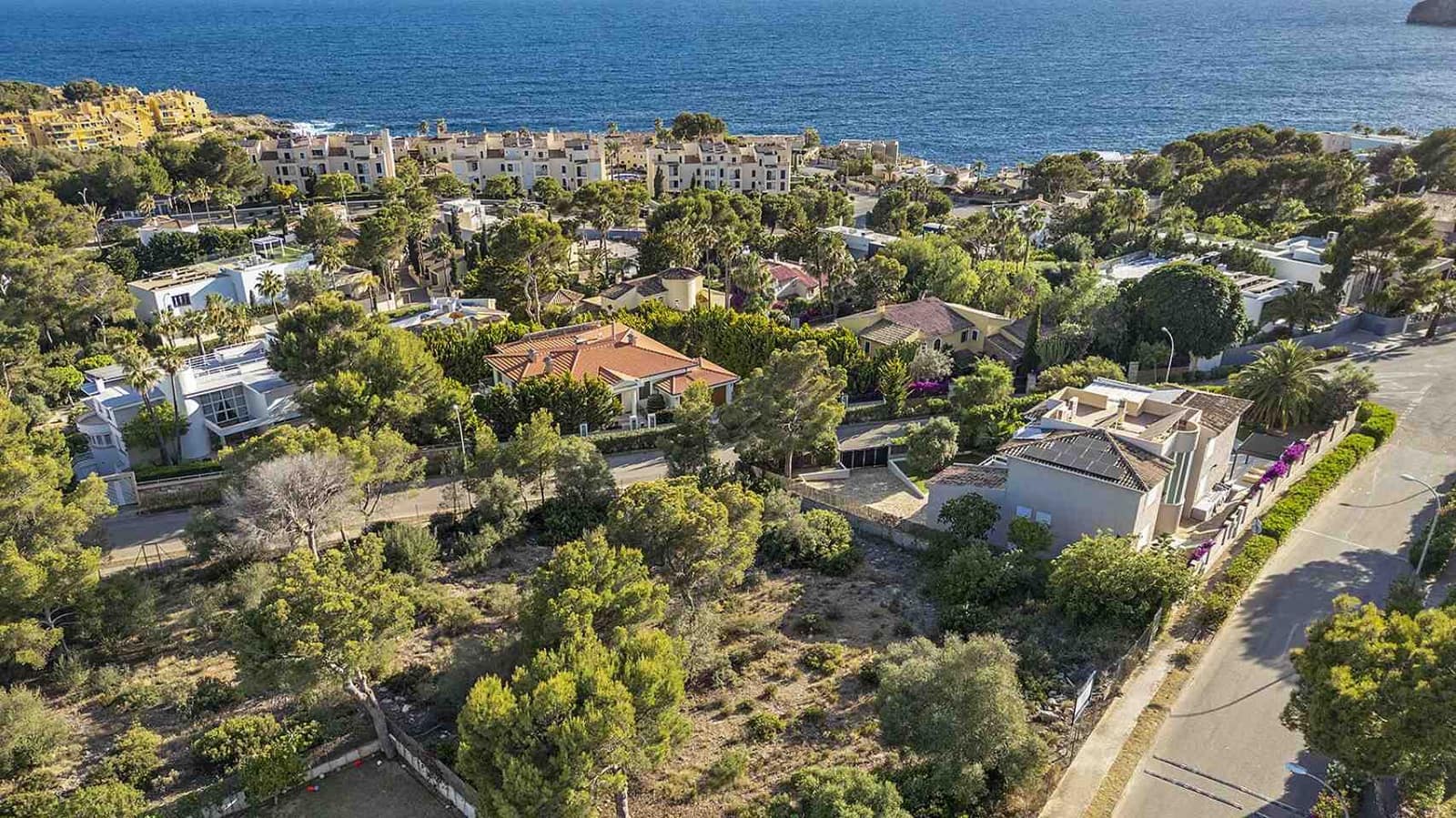 Grunde uden byggetilladelser til salg i Santa Ponsa - € 1.990.000 (Ref: 8332663)