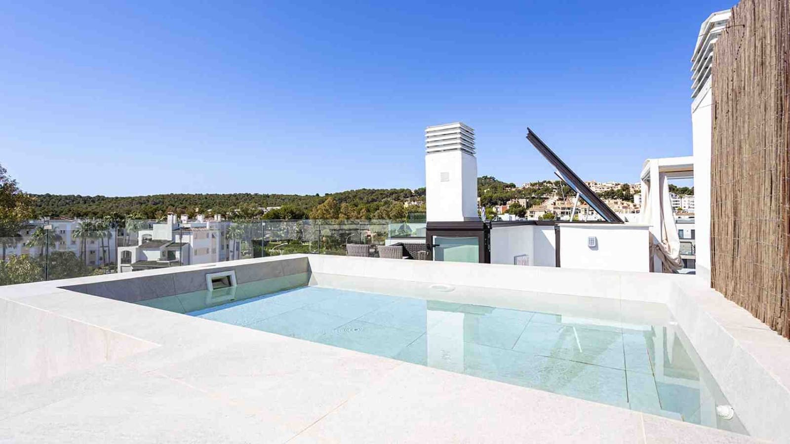 2 soverom Penthouse til salgs i Santa Ponsa med svømmebasseng - € 1 085 000 (Ref: 8343734)