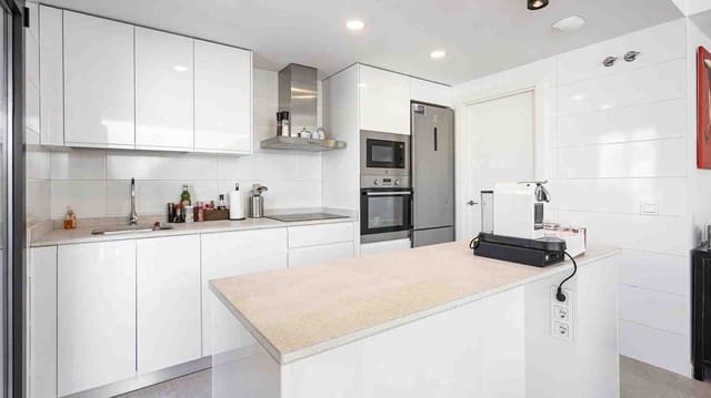 2 sypialnia Penthouse na sprzedaż w Santa Ponsa, Calvià z basenem - 1 085 000 € (Ref: 8343734)