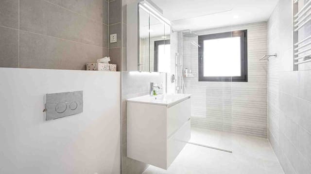 2 sypialnia Penthouse na sprzedaż w Santa Ponsa, Calvià z basenem - 1 085 000 € (Ref: 8343734)