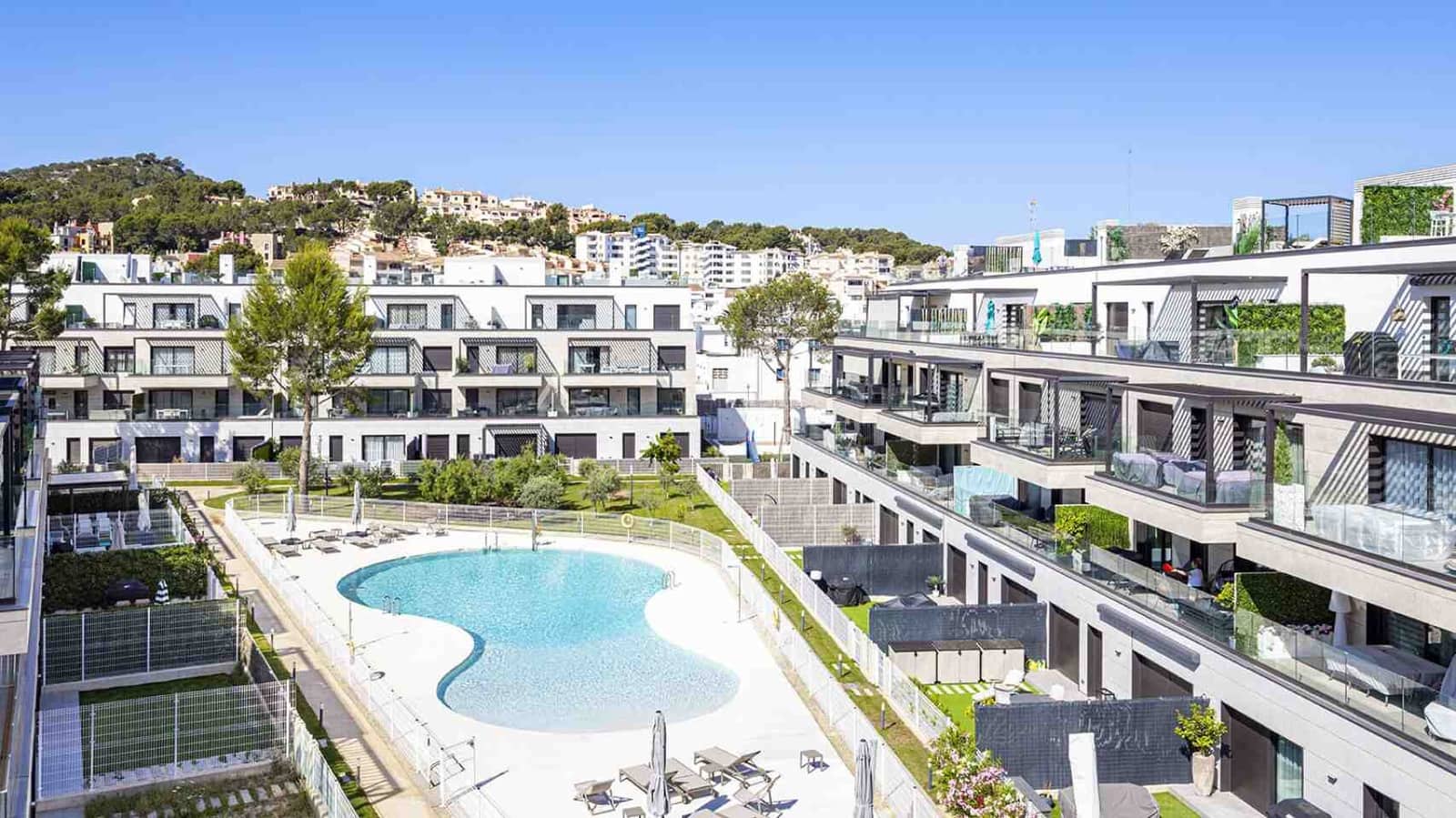 2 soverom Penthouse til salgs i Santa Ponsa med svømmebasseng - € 1 085 000 (Ref: 8343734)